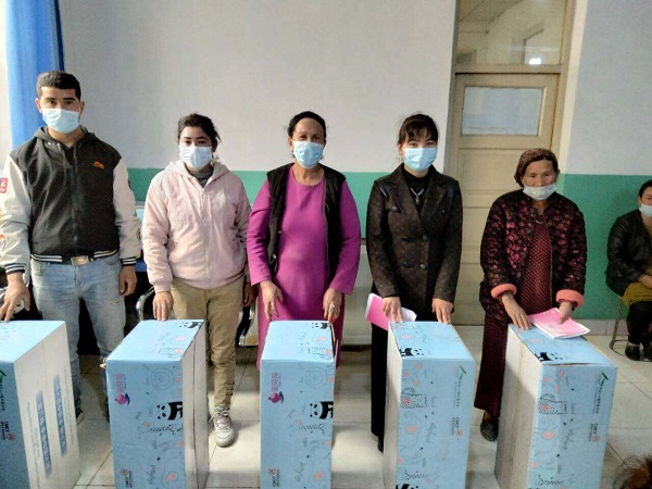 寶貝箱發(fā)放照片 (3).jpg