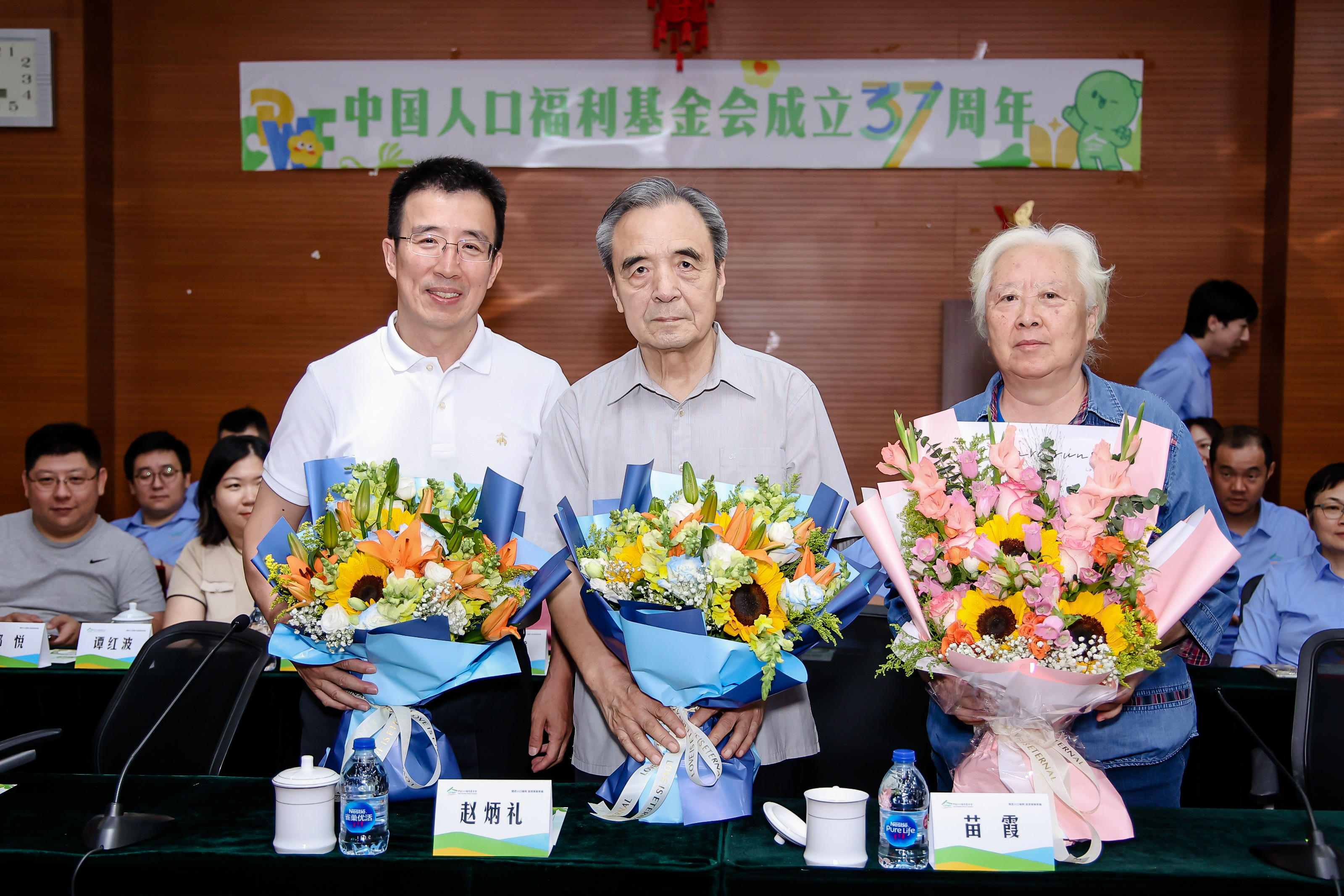 獻花 微信圖片_20240607115336.jpg