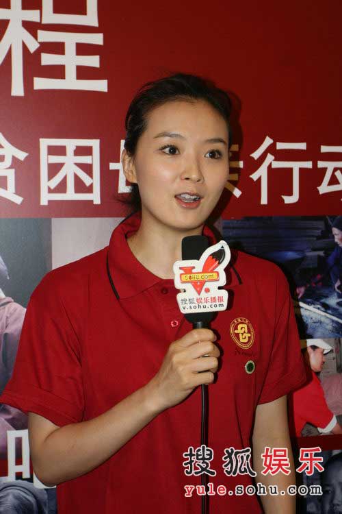 明星媽媽傾情錄制幸福工程主題曲《牽著你的手》 15.jpg