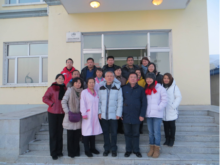 12月22日,泰國人口與社區發展協會考察團參觀亞布力鎮計劃生育衛生服務站