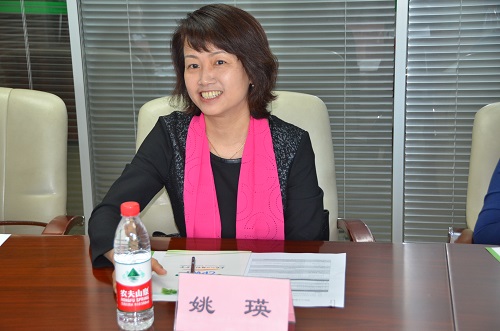 中國計生協(xié)姚瑛秘書長作會議介紹