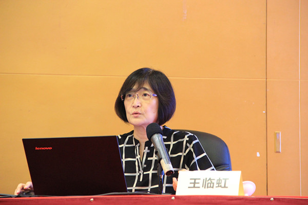 1472437556331086.jpg 5王臨虹教授授課_副本.jpg