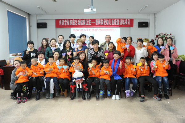 1479204128446368.jpg 7 活動合影留念.jpg