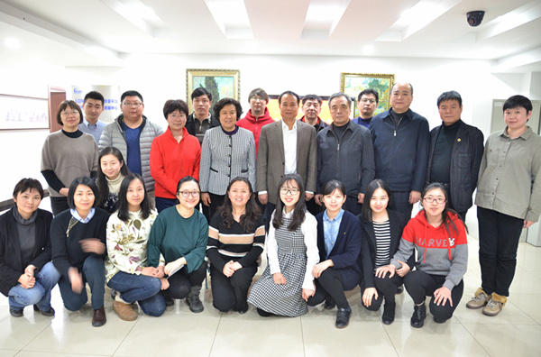 王培安副主任與人口基金會員工合影留念