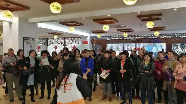 1489139926840410.jpg 學員參觀_副本.jpg