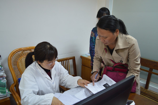 1494924240828619.jpg 為參加活動的母親免費婦科病檢查_副本.jpg