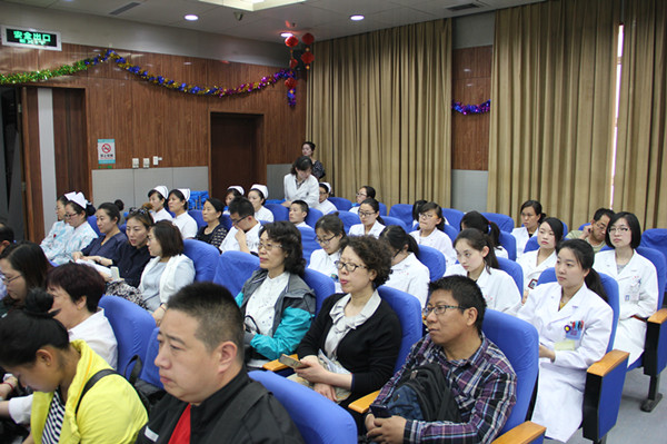 1496741109360735.jpg 太原發(fā)放現(xiàn)場(chǎng).jpg