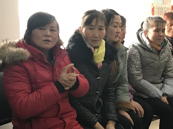 1546082971228455.jpg 座談會上婦女發言.JPG