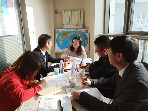 人口基金會副秘書長趙本志與來訪嘉賓合影 - 副本.jpg