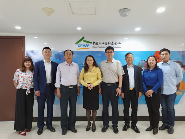 1557389430125484.jpg 與會人員合影.jpg