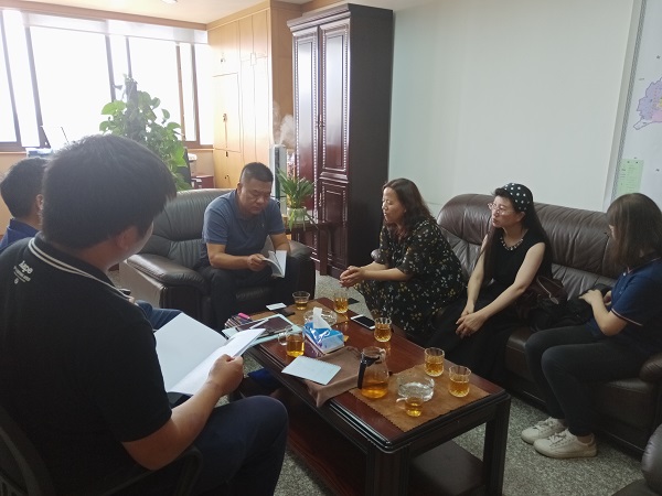 拜訪中國(guó)煙草總公司云南省公司 - 副本.jpg